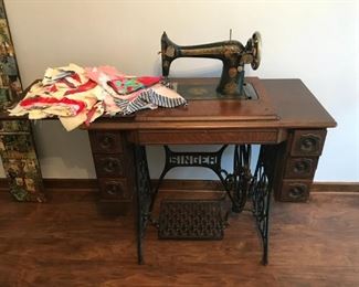 Singer Treadel sewing machine, quilting bits