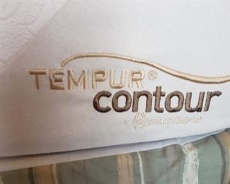 TEMPUR CONTOUR FOAM MATTRESS IN EXCELLENT CONDITION 