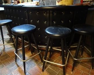 ... AWESOME 2 pc bar with matching stools ... OR just belly on up!!!