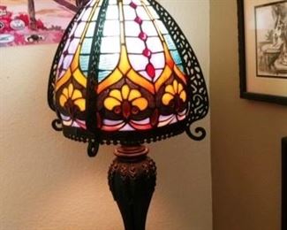 Leaded glass "Tiffany" type Lamp