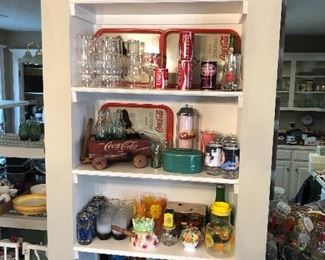 COCA COLA COLLECTIBLES, BUDWEISER, 7UP,  AND OTHER VINTAGE GLASSWARE