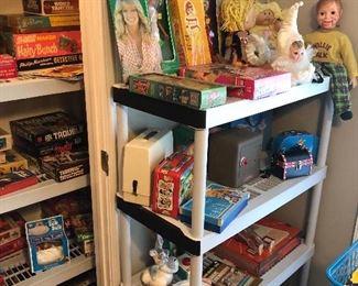 VINTAGE BOARD GAMES AND TOYS