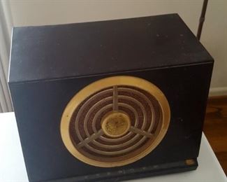 RCA  tabletop radio
