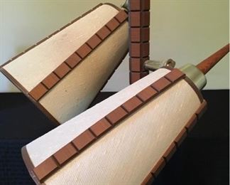 Retro Lights https://ctbids.com/#!/description/share/182965