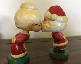 Vintage Christmas Assortment https://ctbids.com/#!/description/share/182953