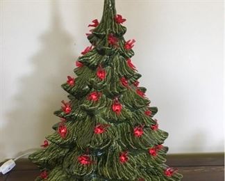 Ceramic Christmas Tree with Light-Up Birds https://ctbids.com/#!/description/share/182961