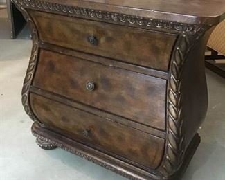 Wooden End Table https://ctbids.com/#!/description/share/182181