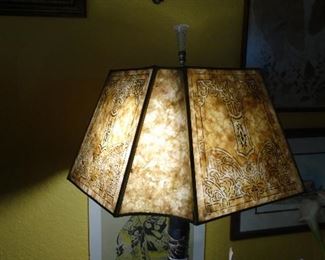 MICA ARTS AND CRAFTS SHADE