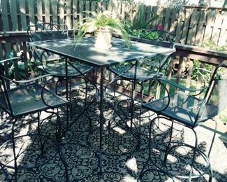 wr iron patio set