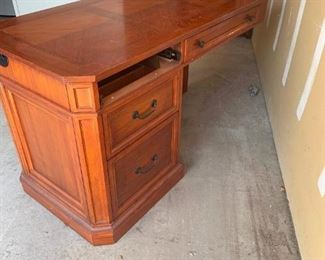 Wood desk with return
