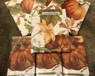 Williams Sonoma ~ 3 runners, 3 pkgs of 4 napkins each, 1 apron