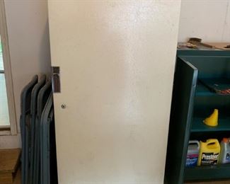 #38 Kenmore 15 cu manual defrost $60.00