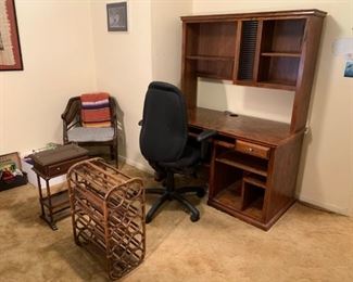 #14 black office chair - works $30.00
#15 Oak Desk w/pull-out keyboard and hutch w/cd tower 49.5x24x63 (2 pcs) $100.00