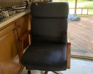 #87 blue desk chair w wood arms $60.00