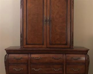Dresser Base w Armoire Top 