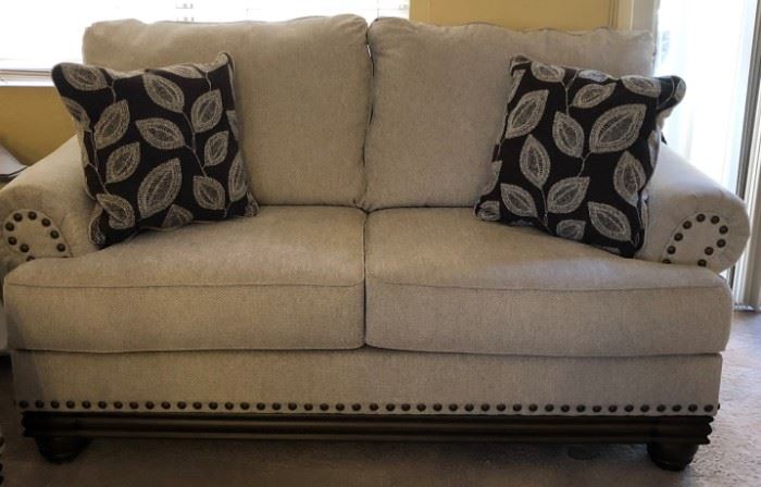 Ashley Sofa, Loveseat and Ottoman, End Table (Still w the Tags on it!)