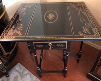 Vintage Drexel Heritage Drop-leaf Table/End Table (smaller scale)