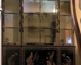 Vintage Drexel Heritage Lighted Breakfront China Cabinet w Glass Shelves and Dining Table w 4 Side and 2 Arm Chairs + 2 Leaves