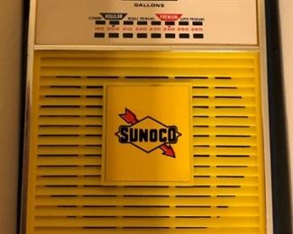 Vintage Sunoco Transistor Radio