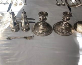 Grand Baroque Wallace Sterling Flatware and Serving total 122 pcs