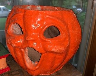 Other side of the double face pumpkin 