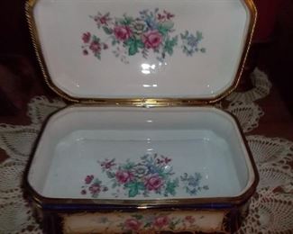 vintage porcelain box