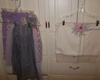 vintage aprons and linens
