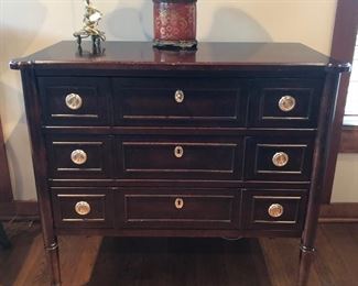 BAKER 3 DRAWER CHEST - Milling Road with KEY