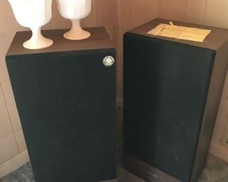 speakers