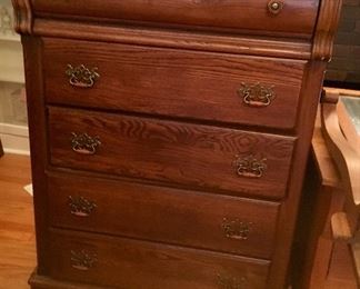 Vintage 5 drawer Gent Dresser