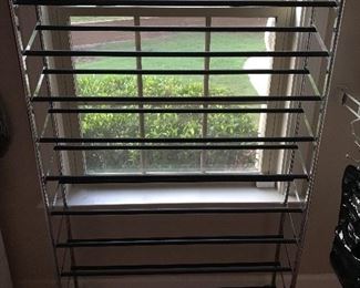 Shoe rack