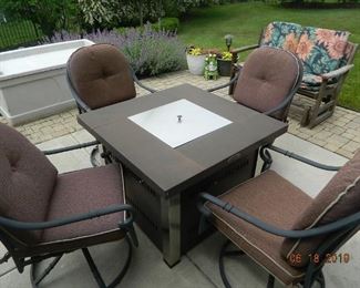 outdoor firepit table with chairs