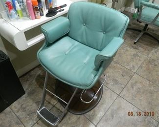 lift hairdresser chair