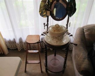 Lamberton  Chamber Pot and Basin