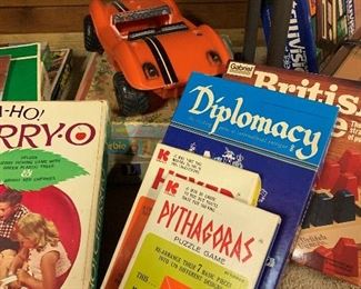 Vintage Games / Toys