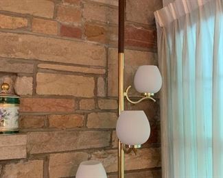 MCM Tension Pole Lamp