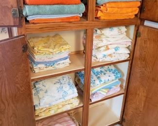 1970's sheets and towels