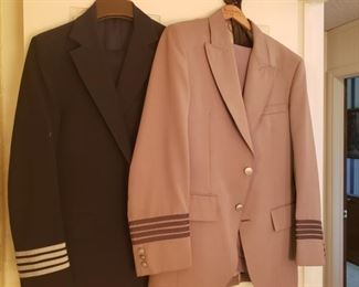 Braniff pilot uniforms