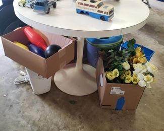 Mid century table hiding in the garage