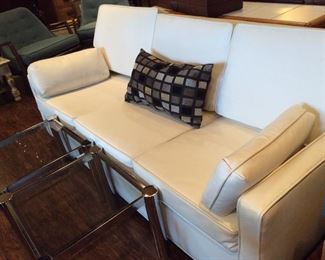 White vinyl mid-century pull-out couch 