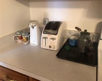 kitchen small appliances 