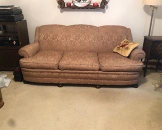 antique sofa 