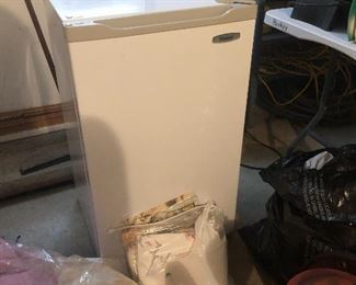 dorm sized apt fridge 