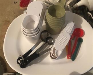 Tupperware utensils & more