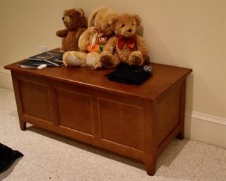 Toy chest