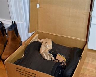 New in box Kamik boots