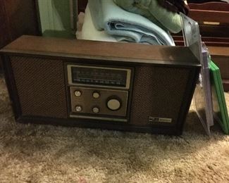 Another vintage radio