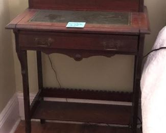 CH033: Compacted Write Desk W/ Leather Inlay  Local Pickup  https://www.ebay.com/itm/123813583310