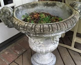 CH154: Cement Planter: Urn Style Local Pickup   https://www.ebay.com/itm/113796322491 