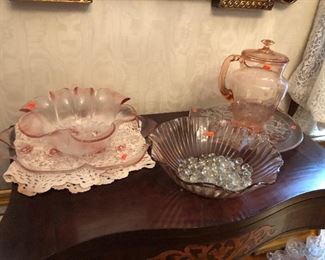 CH164: Pink Depression Glass Lot Local Pickup   https://www.ebay.com/itm/113797261063 